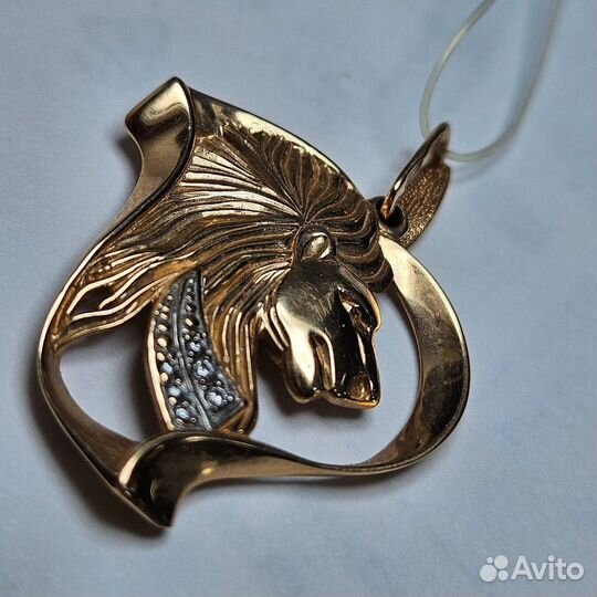 Золотая подвеска