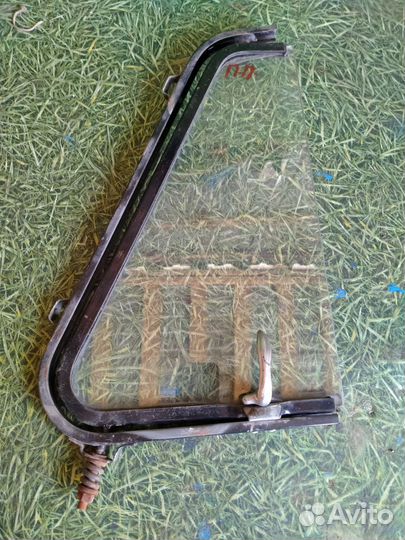 Форточка двери передней правой УАЗ 3909 2007г