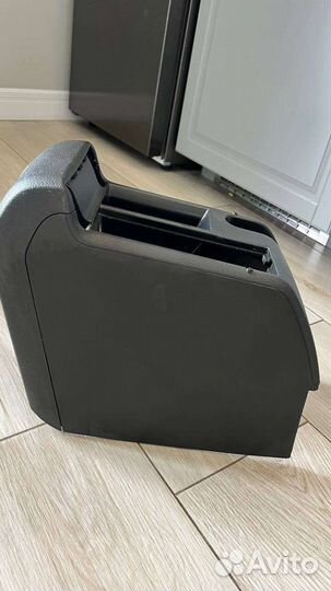 Подлокотник golf 6 под media in