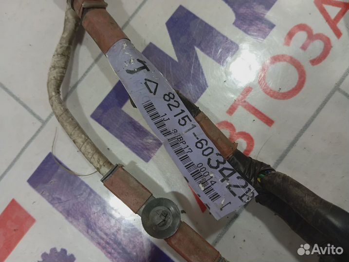 Проводка двери передней правой Toyota Land Cruiser (J100) 82151-60342