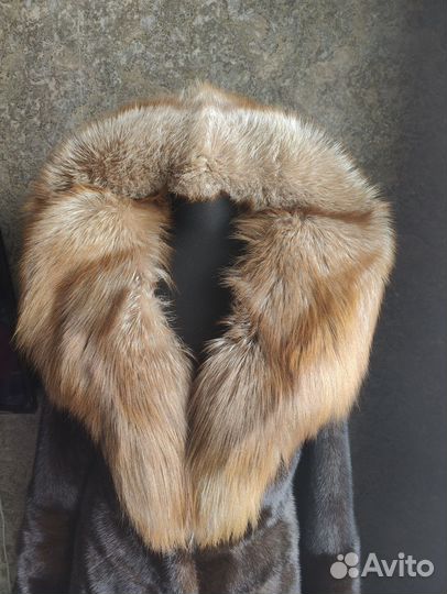 Шуба норковая с капюшоном из лисы 42'44'46
