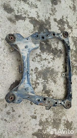 Подрамник передний Toyota Camry V50