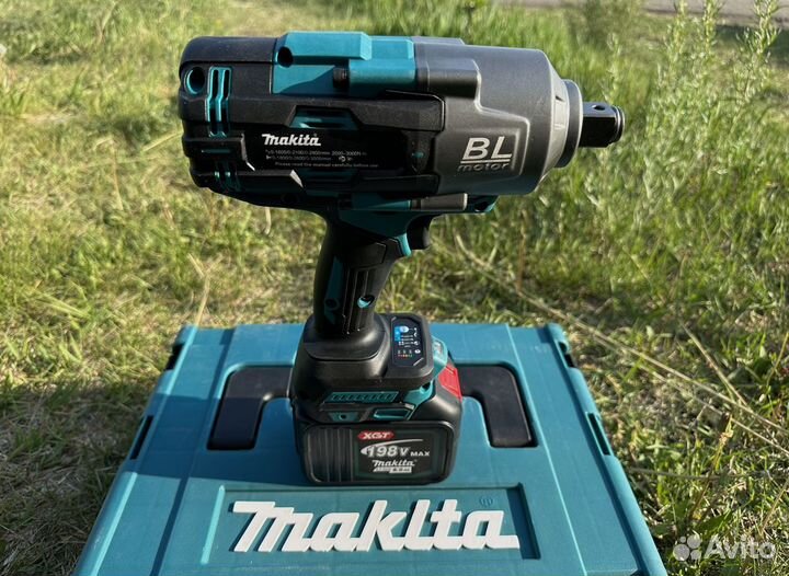 Гайковерт аккумуляторный грузовой Makita 1000Нм