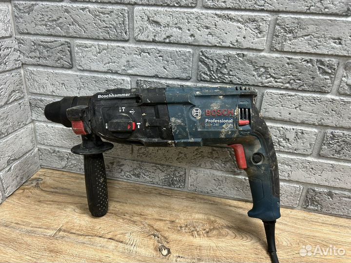 Перфоратор Bosch GBN 240