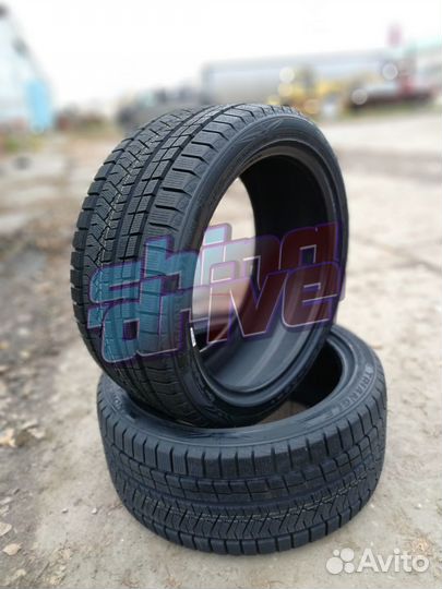 Triangle PL02 235/45 R19