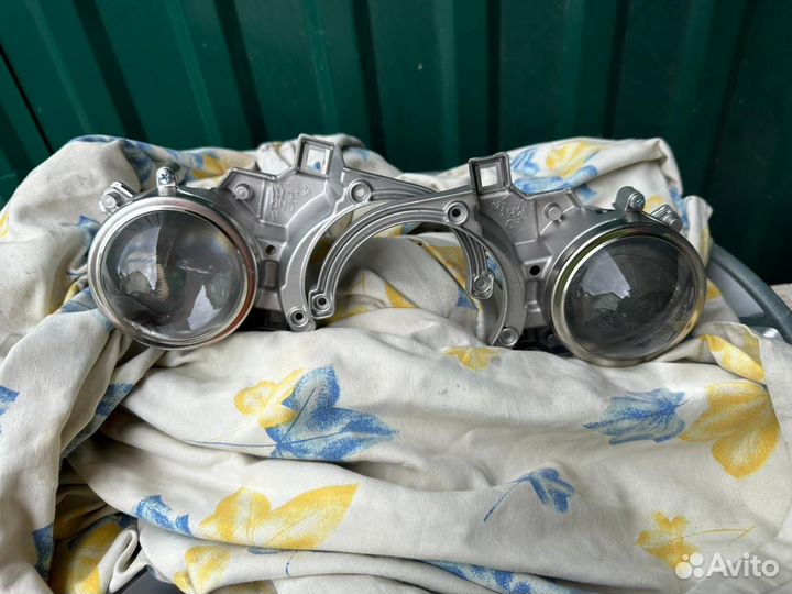 Стекла фар + линзы мазда 3