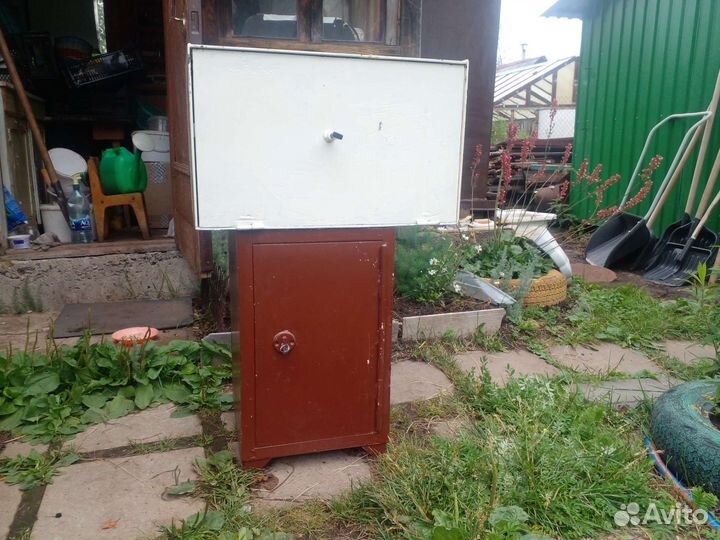 Оружейный сейф для пистолета