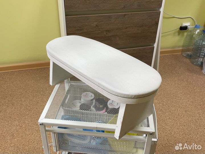 Подставка для рук маникюрная