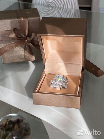 Bvlgari кольцо
