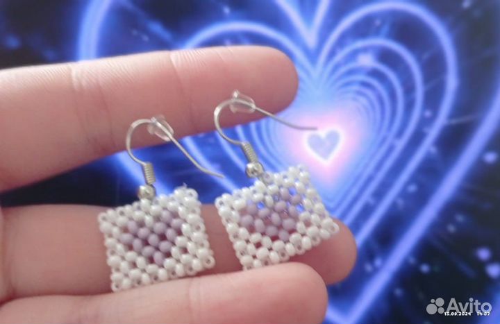 Серьги из чешского бисера