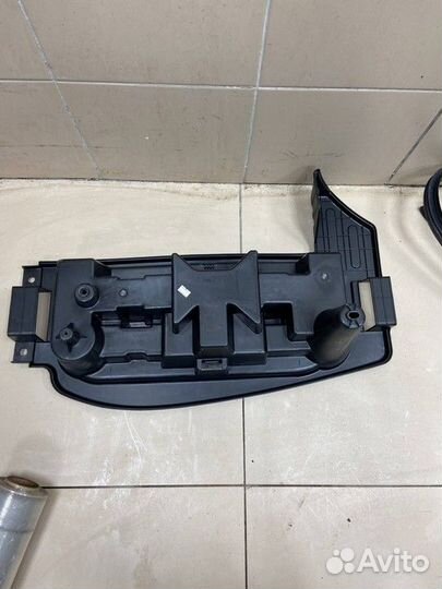 Органайзер багажника левая сторона