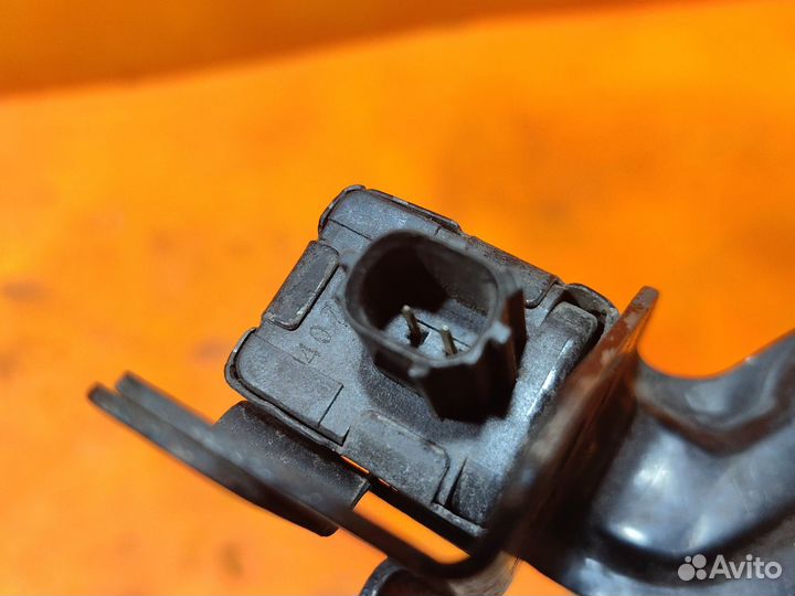 Датчик airbag Toyota 89174-30030