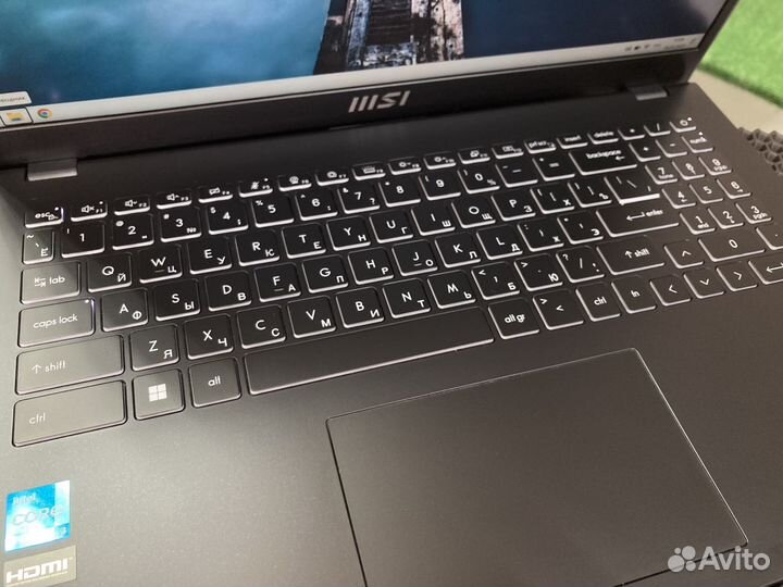 MSI Modern 15 / i3-1215U, 8Gb DDR4, 256Gb SSD