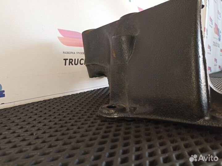 Кронштейн гура Man TGA, Man TGS, Man TGX