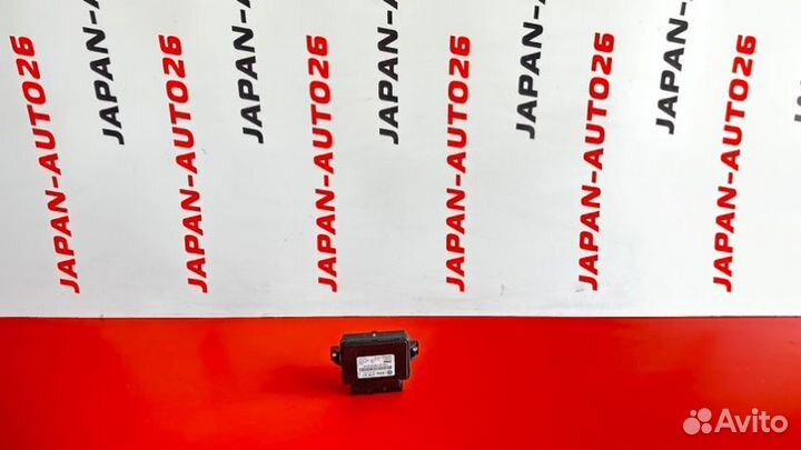 Блок управления стояночным тормозом Audi A4 B8 2.0