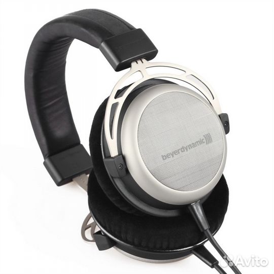 Полуоткрытые наушники Beyerdynamic T1 (Tesla T 1)