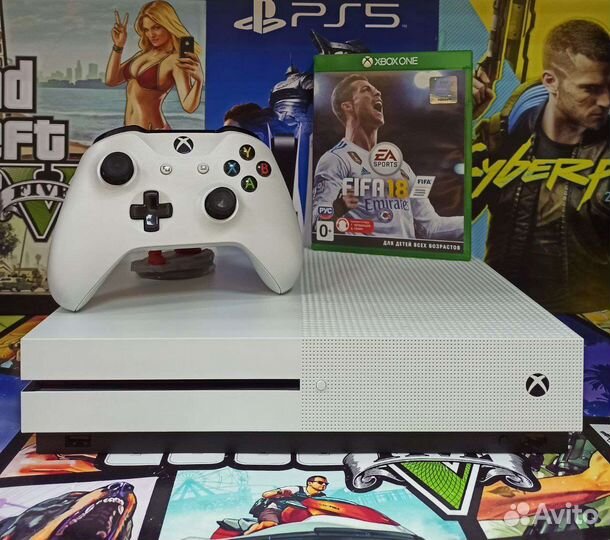 Xbox One S 1Tb + Fifa 18/Minecraft