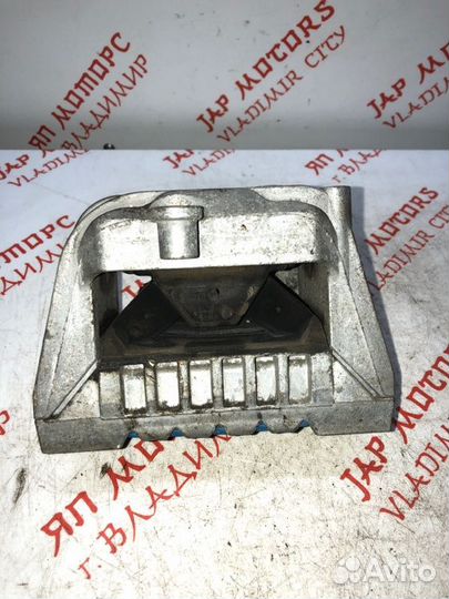 Подушка двигателя Audi A3 8P CAX 1.4 2011