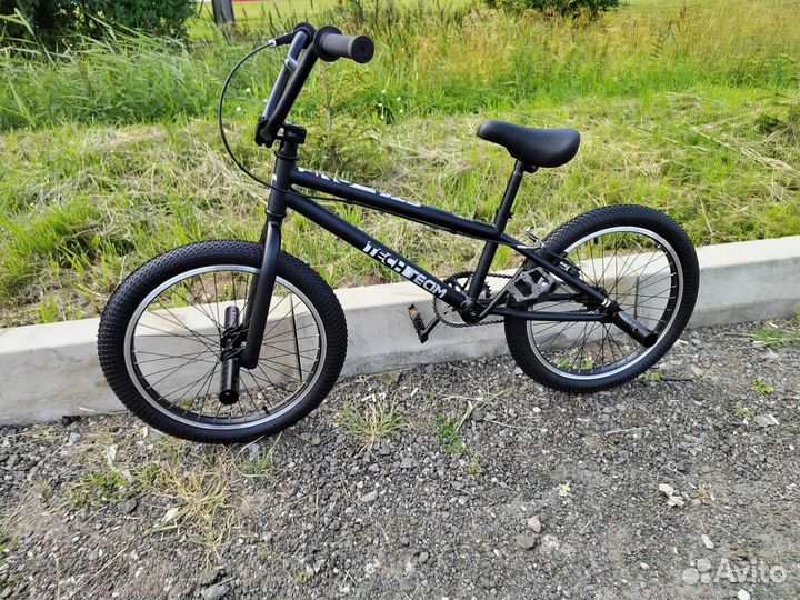 Трюковой велосипед BMX новый
