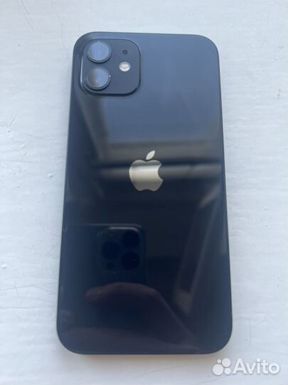 iPhone 12, 64 ГБ