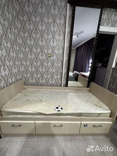 Детская кровать с матрасом 80 на 180