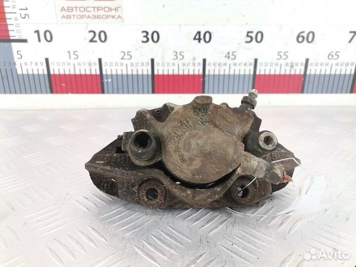 Суппорт передний правый Volkswagen Polo 2 рест