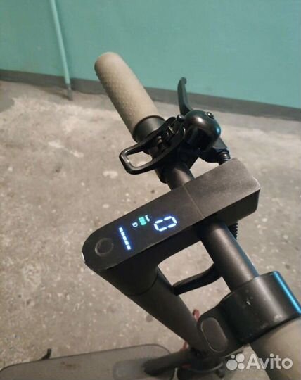 Электросамокат xiaomi m365 pro