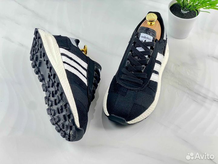 Кроссовки adidas retropy E5