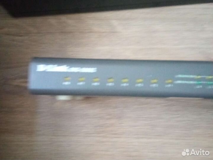 Сетевой коммутатор d link