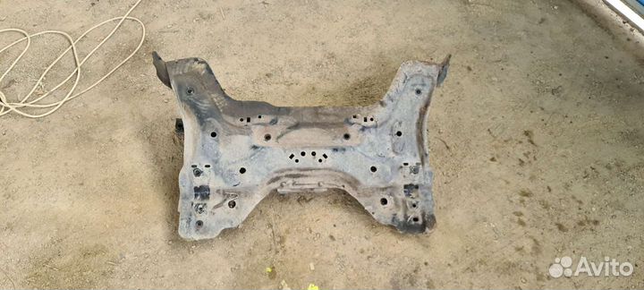 Подрамник peugeot 308 пежо 308 балка подмоторная