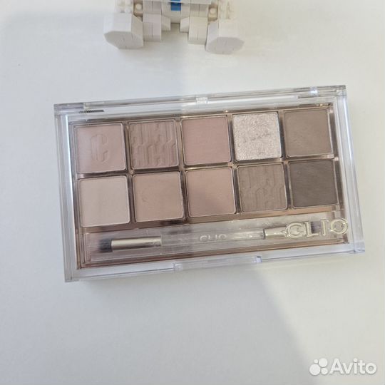 Палетка теней clio pro eye pallete