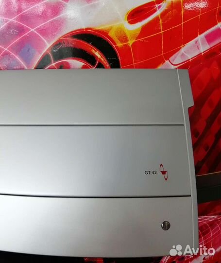 Boston Gt-42 4- канальный усилитель