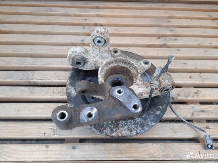 Цапфа задняя левая SsangYong Actyon 2 2011