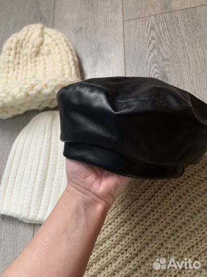 Головные уборы женские