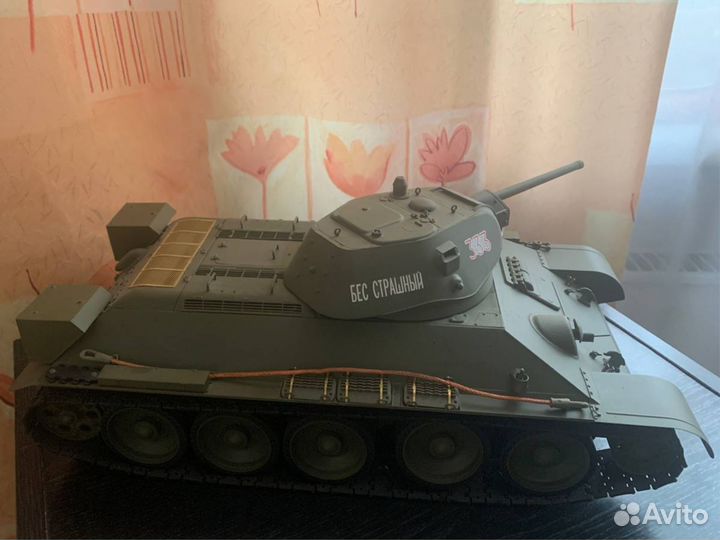 Модель танка Т-34/76 (1:16)