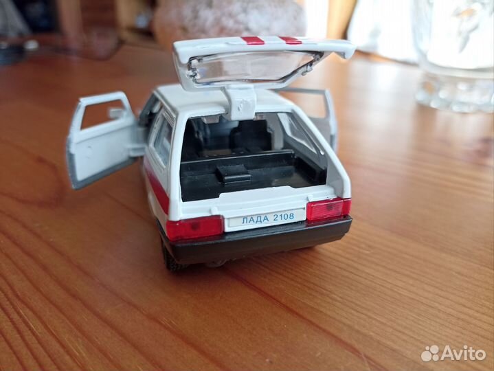 Модель автомобиля Лада 2108 скорая помощь