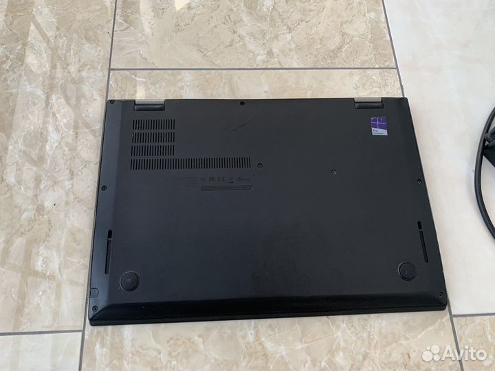 ThinkPad X1 Yoga/i7/8GB/240GB SSD