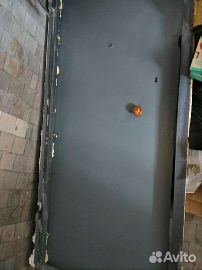 Продам дверь