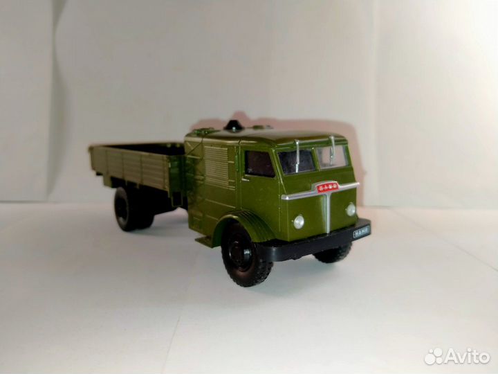 Модель 1/43 нами-012