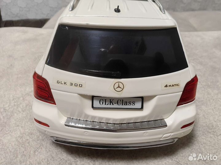 Модель Mercedes-Benz GLK 300 1:18