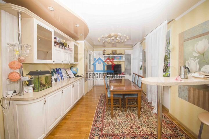4-к. квартира, 200 м², 2/9 эт.