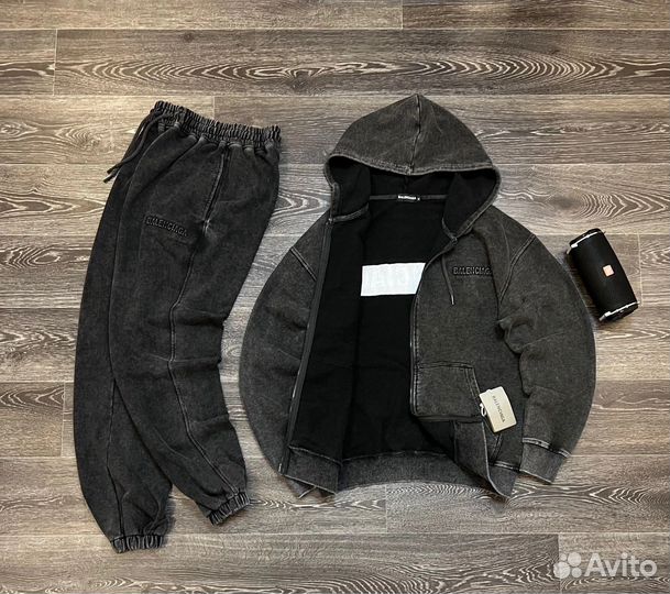 Спортивный костюм balenciaga