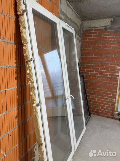 Пластиковая балконная дверь