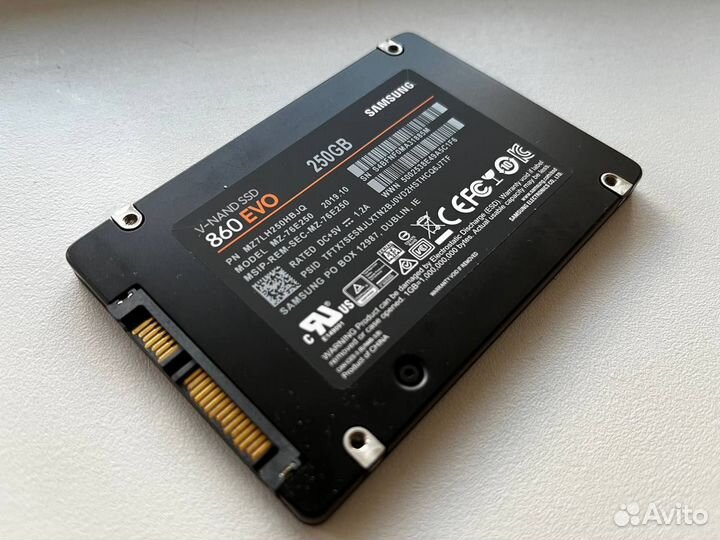 SSD накопитель Samsung 860 EVO