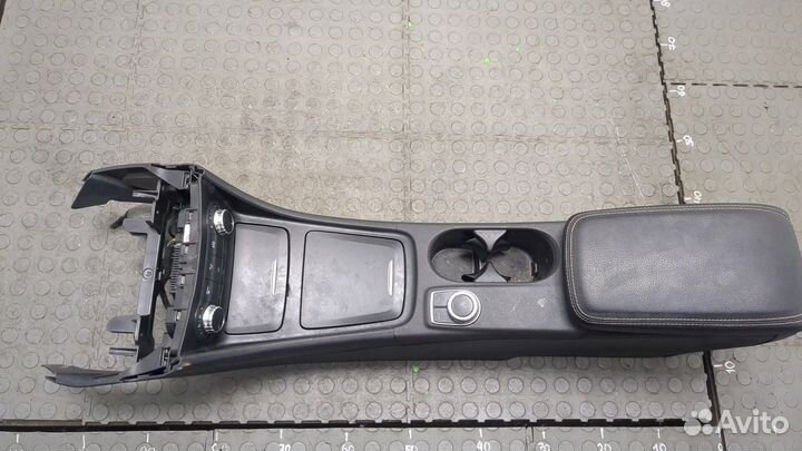 Консоль салона Mercedes CLA C117 2013