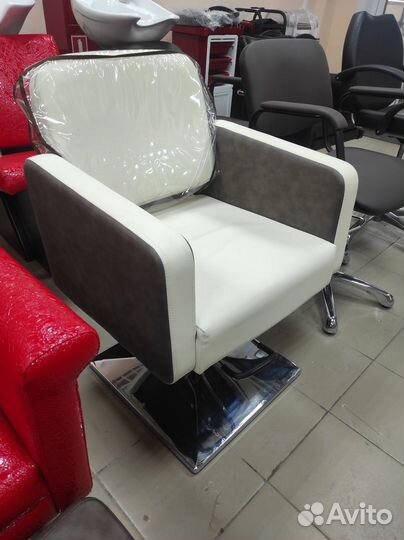 Парикмахерское кресло Одри + чехол на спинку