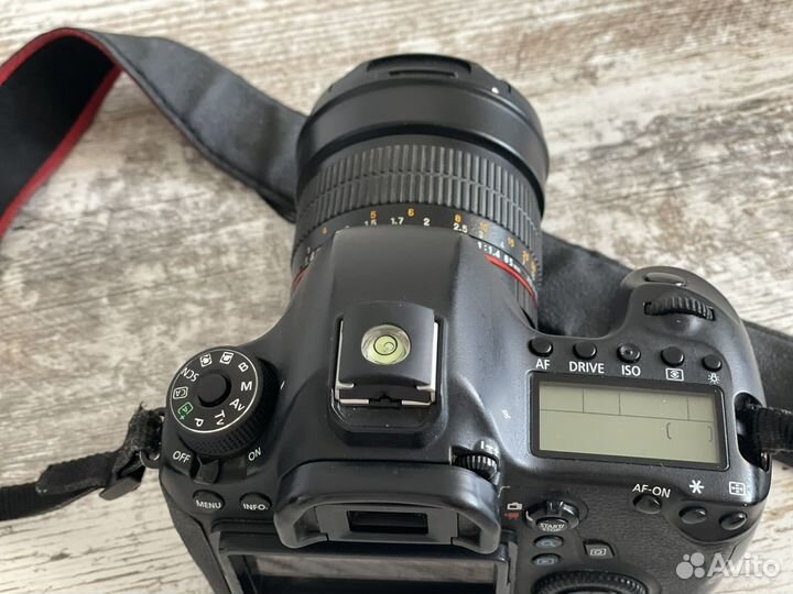 Фотоаппарат Canon 6D Canon 75-300mm Samyang 85mm