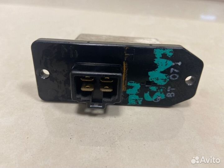 Резистор печки Mitsubishi Carisma хетчбек 4G93