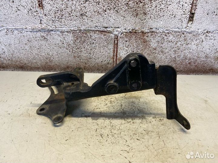 Кронштейн гур Hyundai Tucson 1 G4GB