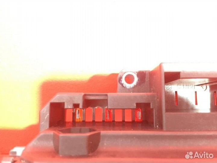 Блок предохранителей в салон Bmw 7 E65 N62B36A